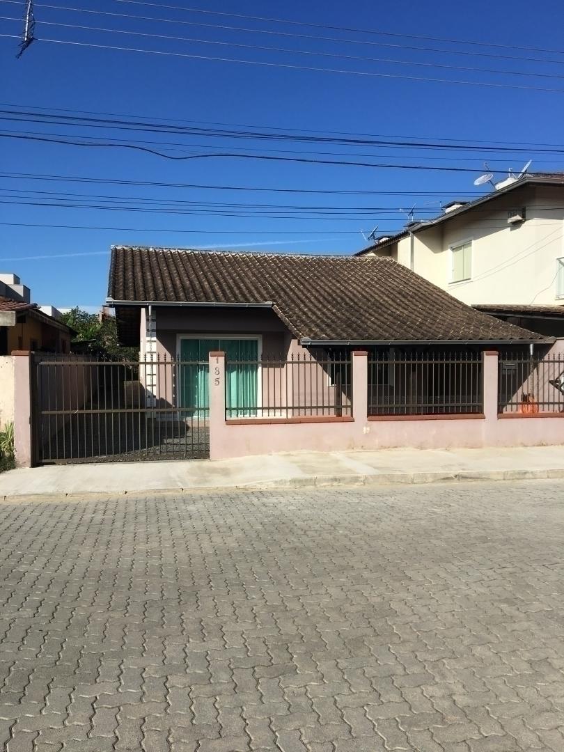 #CA0202 - Casa para Venda em Joinville - SC