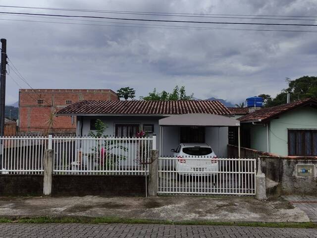 #CA0335 - Casa para Venda em Joinville - SC - 1